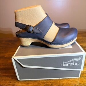 New In Box Dansko LUCIA Denim Oiled Pull Up Leather Clogs, SZ 39